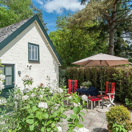 Pleasing Holiday Home In Schoorl With Patio Екстер'єр фото