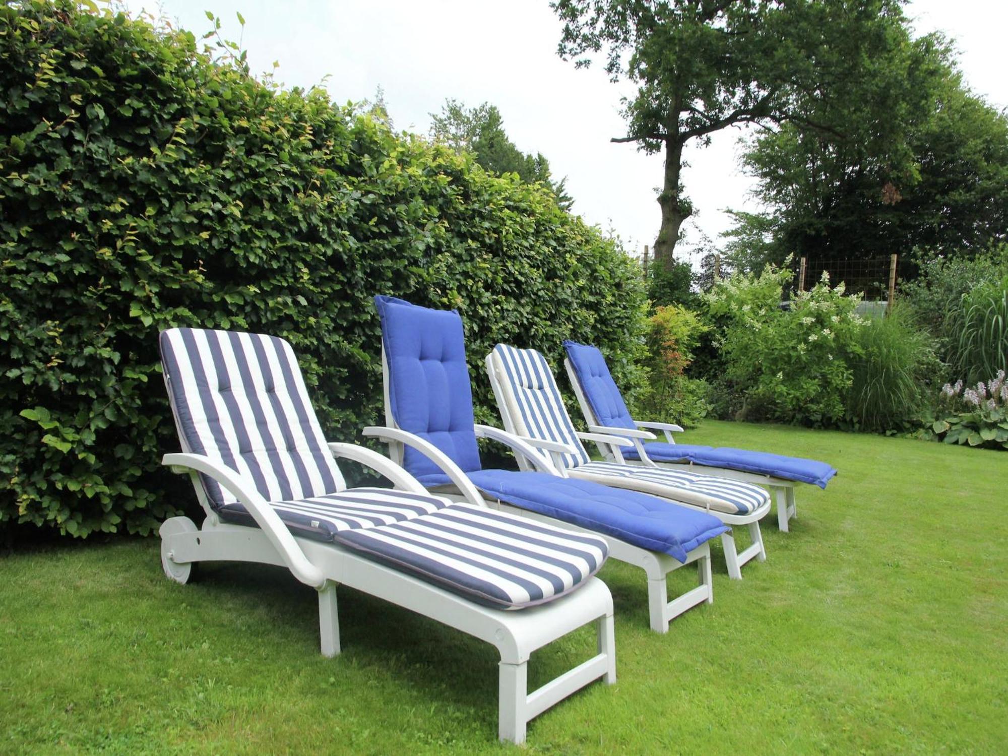 Pleasing Holiday Home In Schoorl With Patio Екстер'єр фото